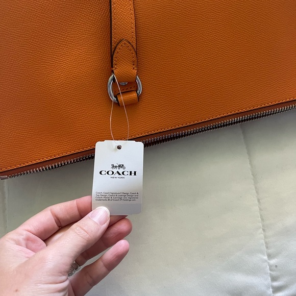 Coach Gallary Tote NTW - Picture 3 of 8